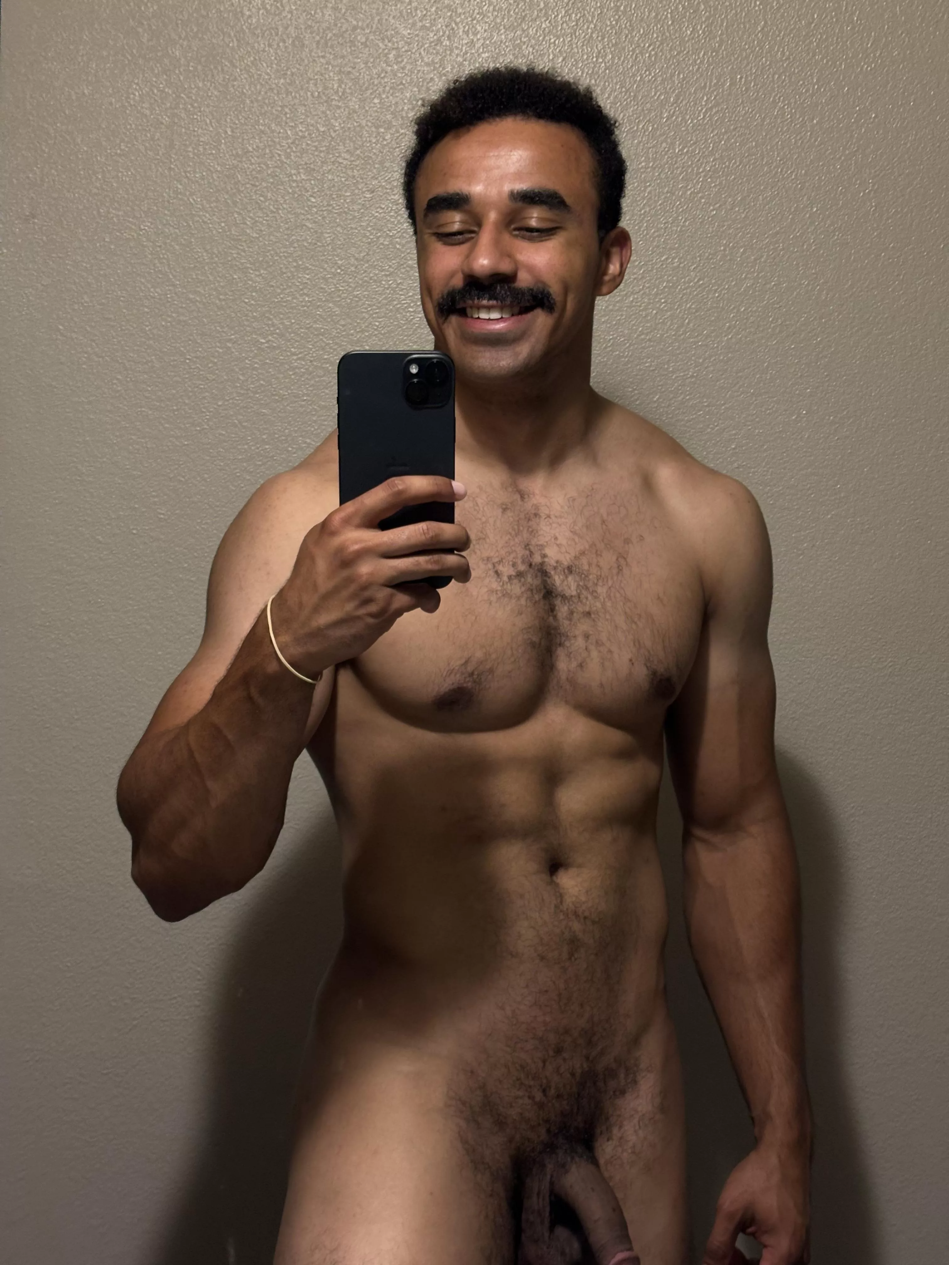 I got a new phone today, hows the camera quality?🧐 posted by thatmixedboy