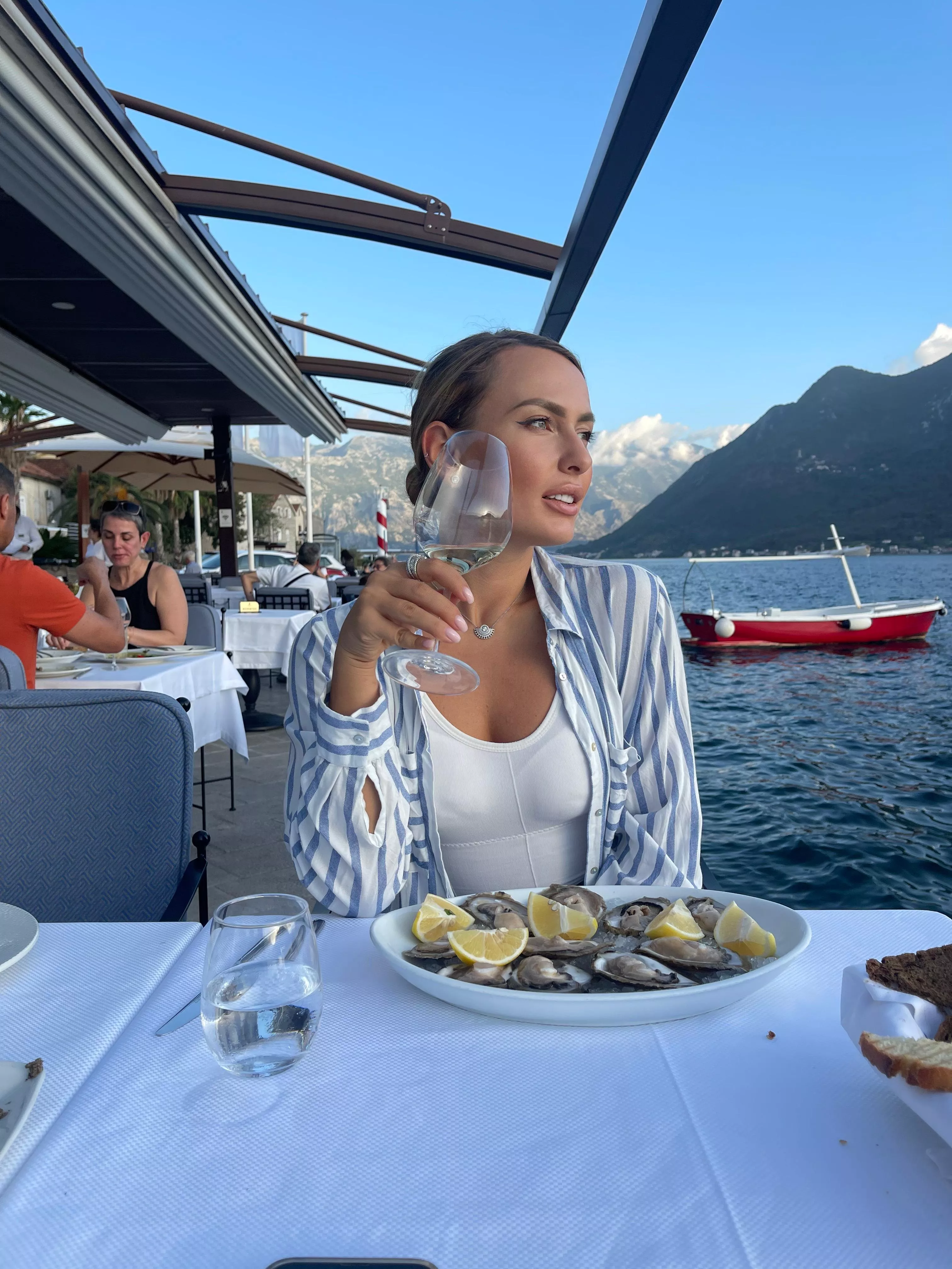 IUTR enjoying life posted by shortattach