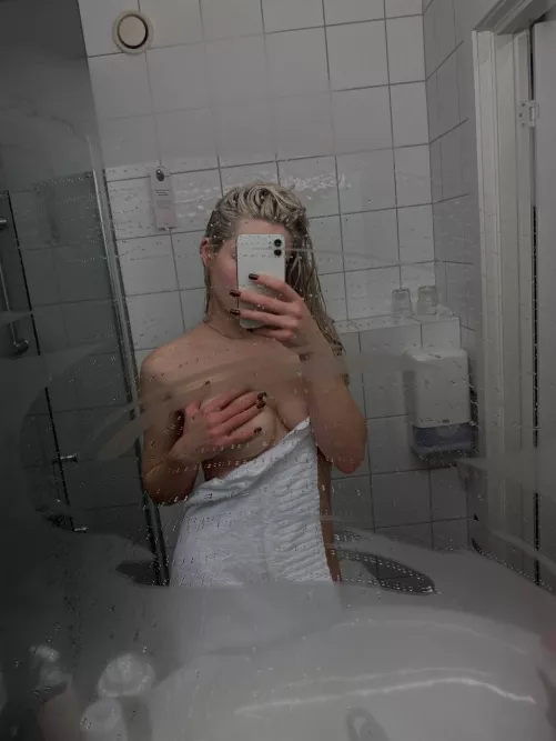 I've got these tits that need attention by Cloudzyo