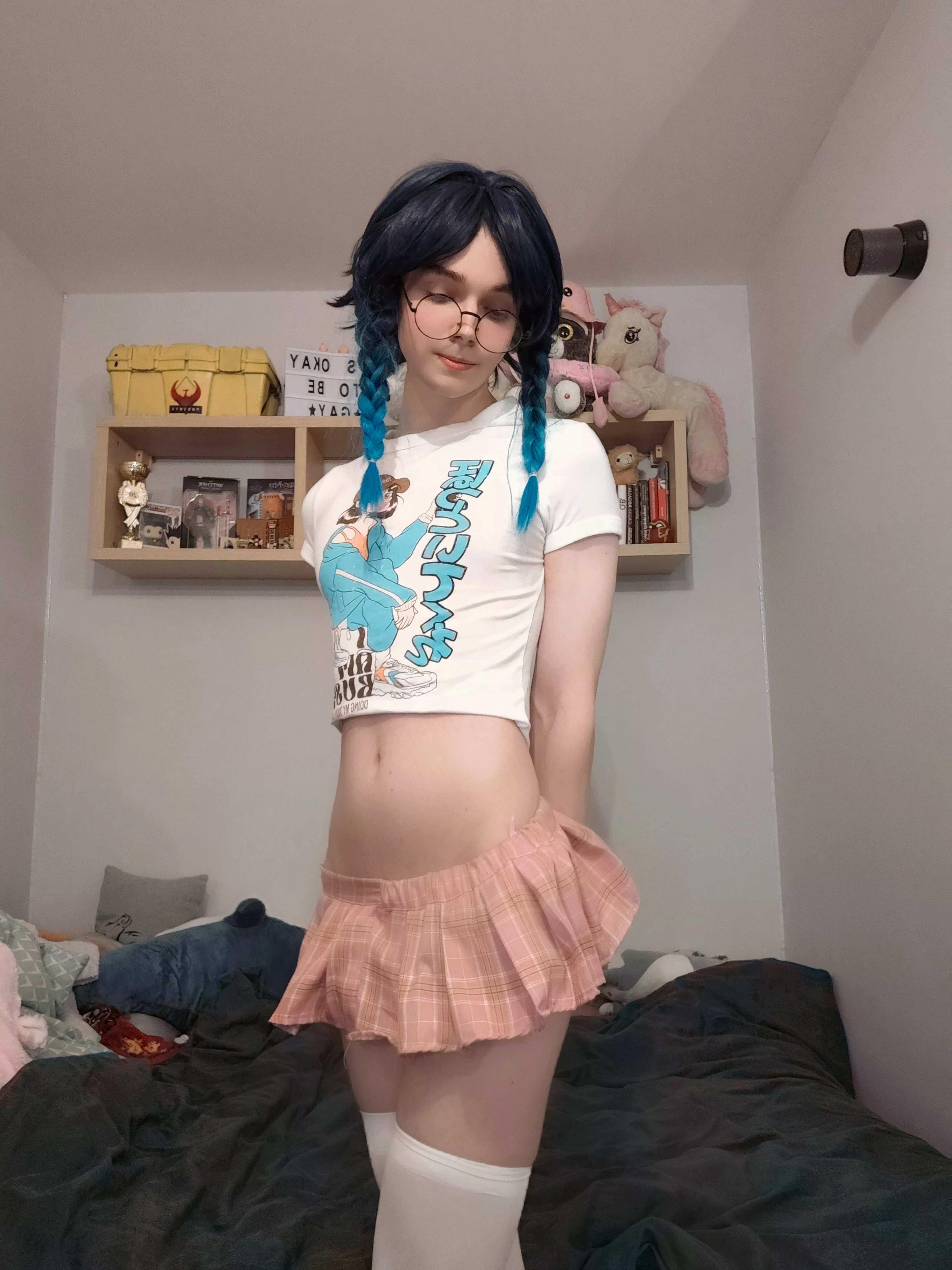 Say hi if u think I'm cute 🥺 posted by MaxHamster69