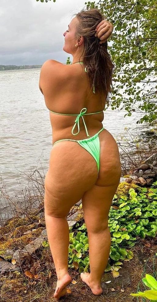 Take a Bite posted by Flaminglin