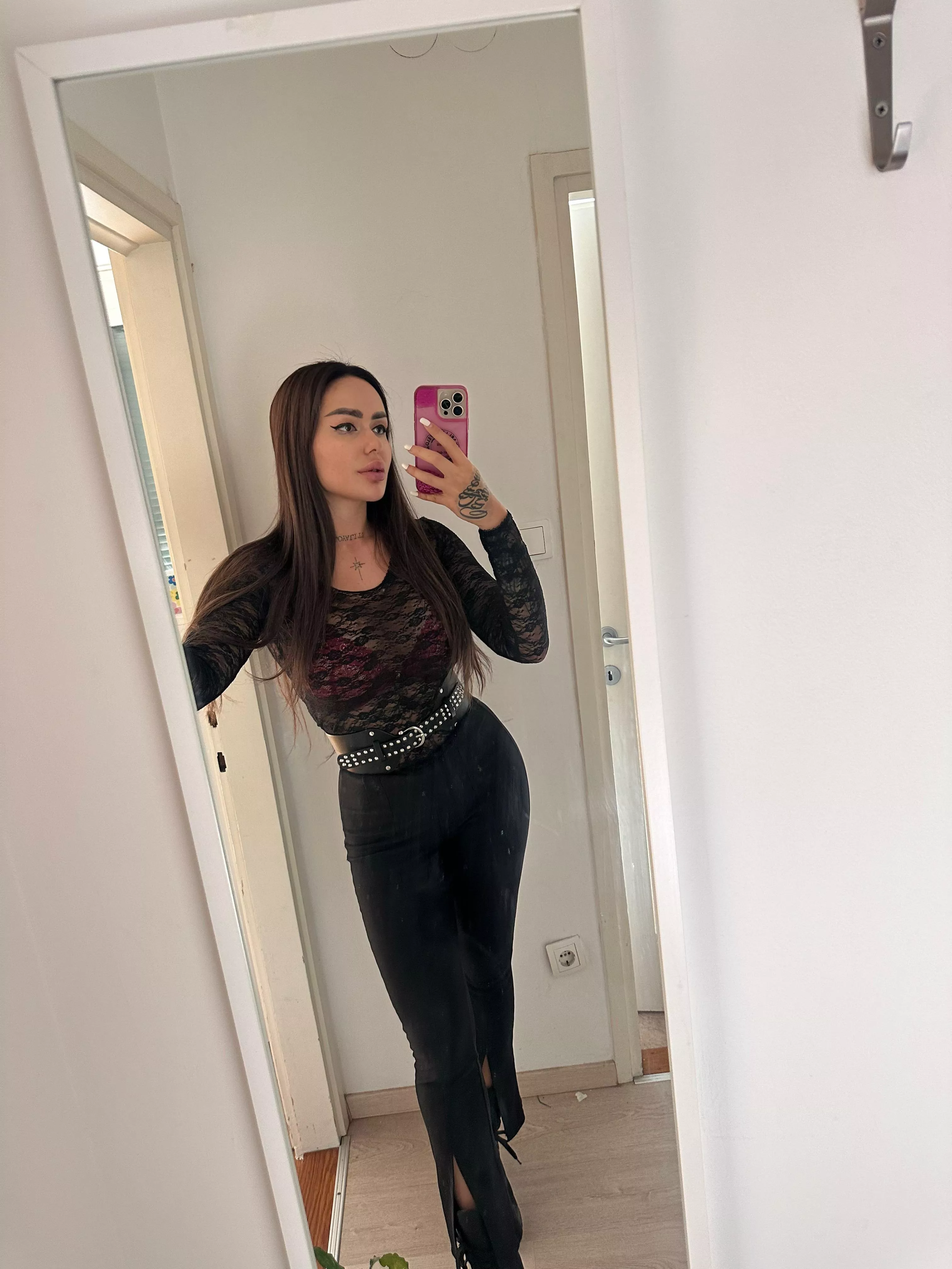 would you date older women posted by SpecficConstant