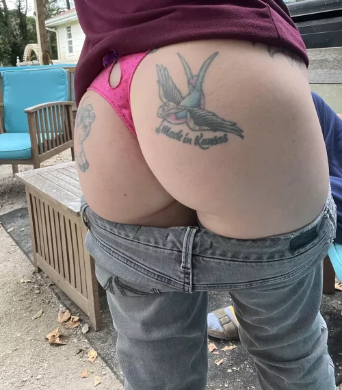 You can see how tight my jeans are today. 40f. by that_Libra