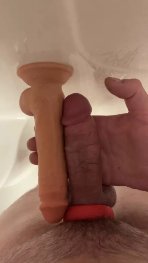 An average size 7-1/2 inch dildo. How’s it compare? by amateur-nudist