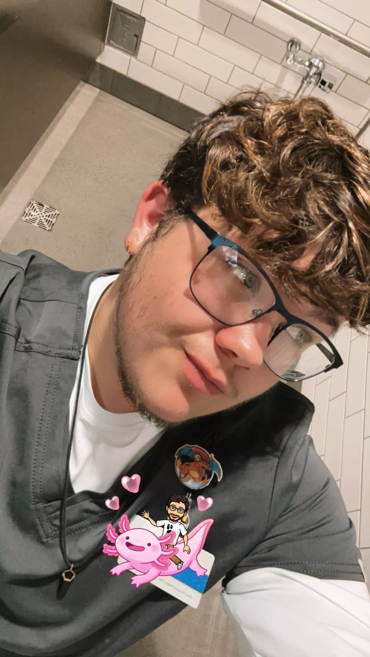 anyone wanna play games with me ? 👉🏼👈🏼🥺 posted by Top_Blackberry1616