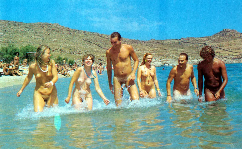 Beach friends (H&E) by NaturistPictures