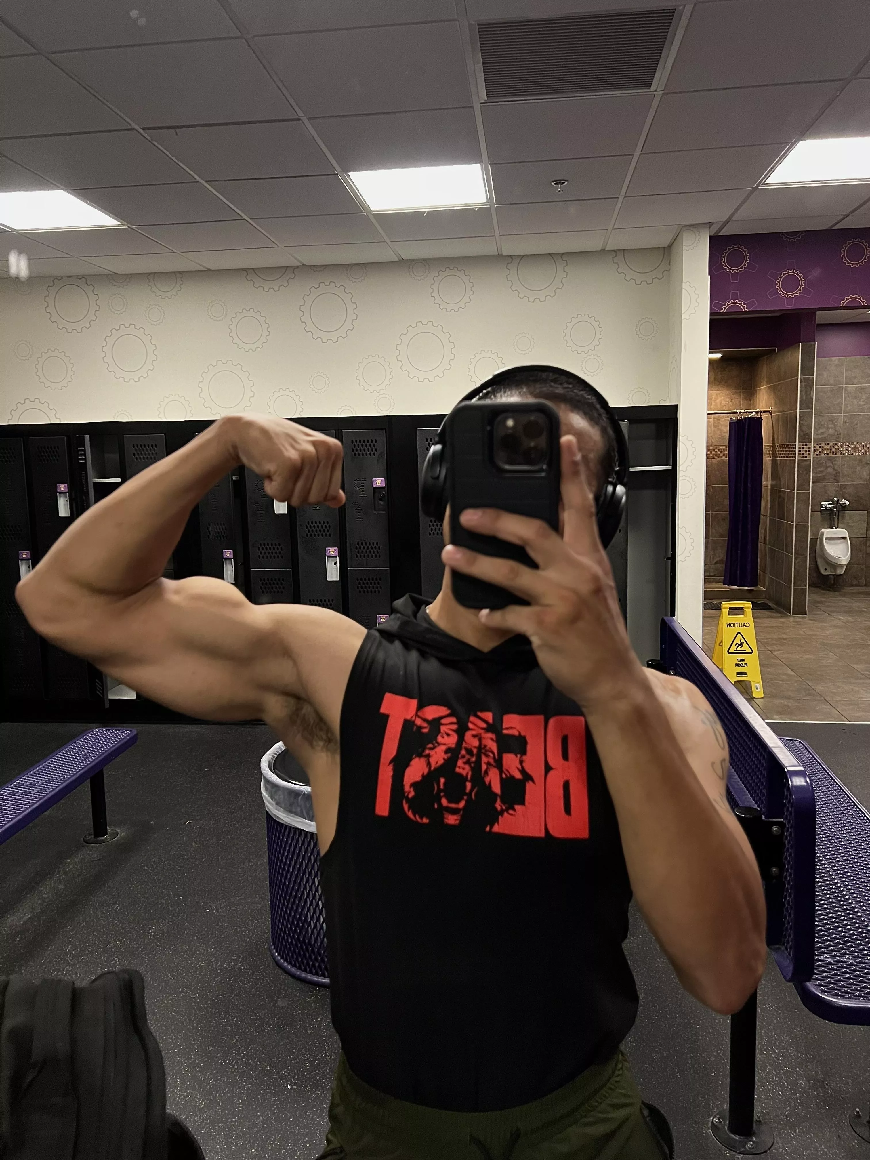 Before the pump. posted by AdonisFit69