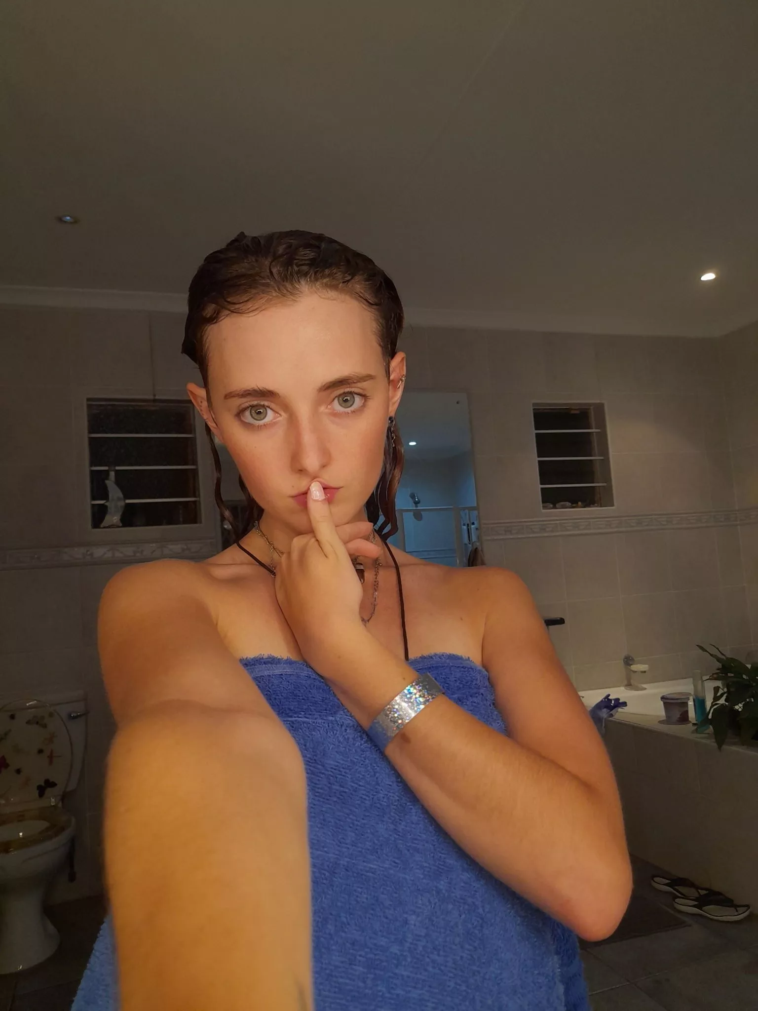 Being sexy without being vulgar? Totally my thing, babe F18 posted by lipsaddiction