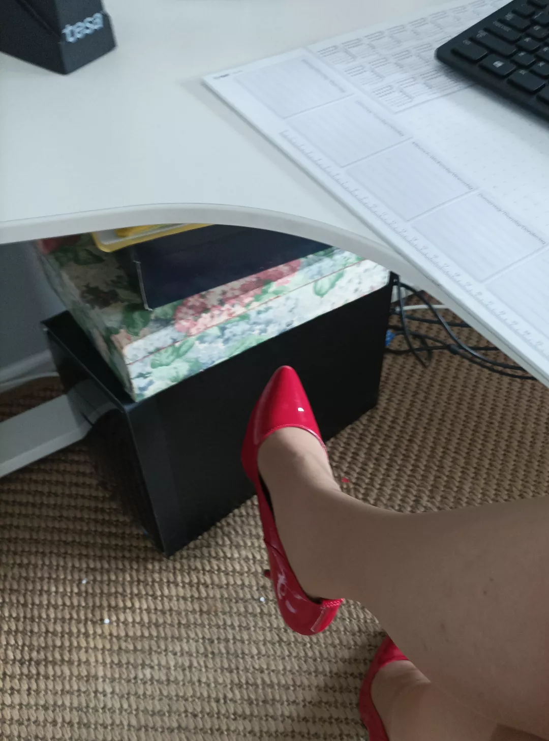 Boring at work posted by Agreeable-Hurry-5687