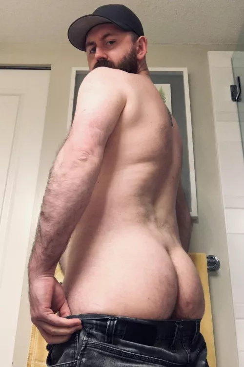 Bottom feeder by bothwaysopenjaws