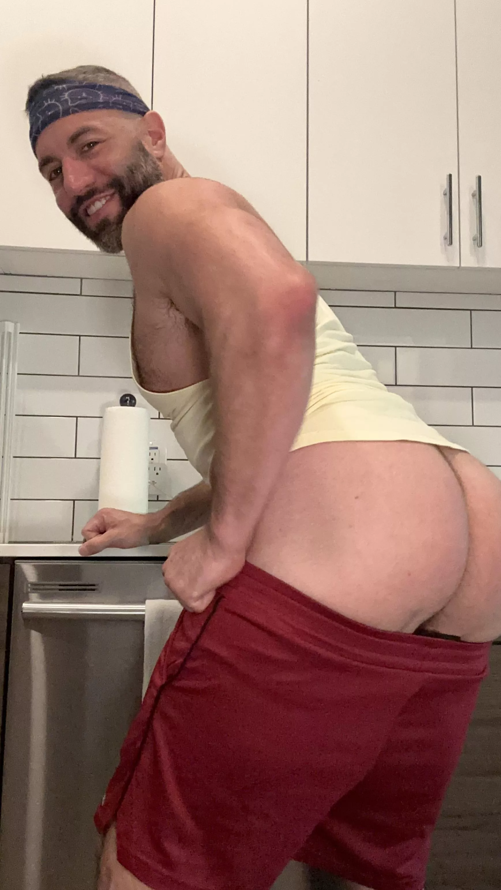 Comment if you think I’m breedable posted by coleconnorx