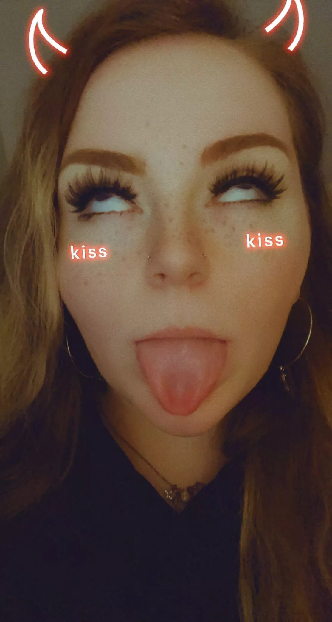 Cover me 👉👈 posted by MothMosh23