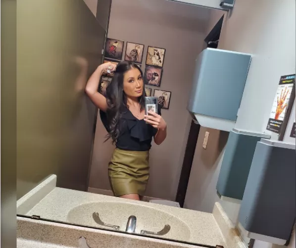 Feeling my best and looking my best - it's a good day! by nikkidavisxo