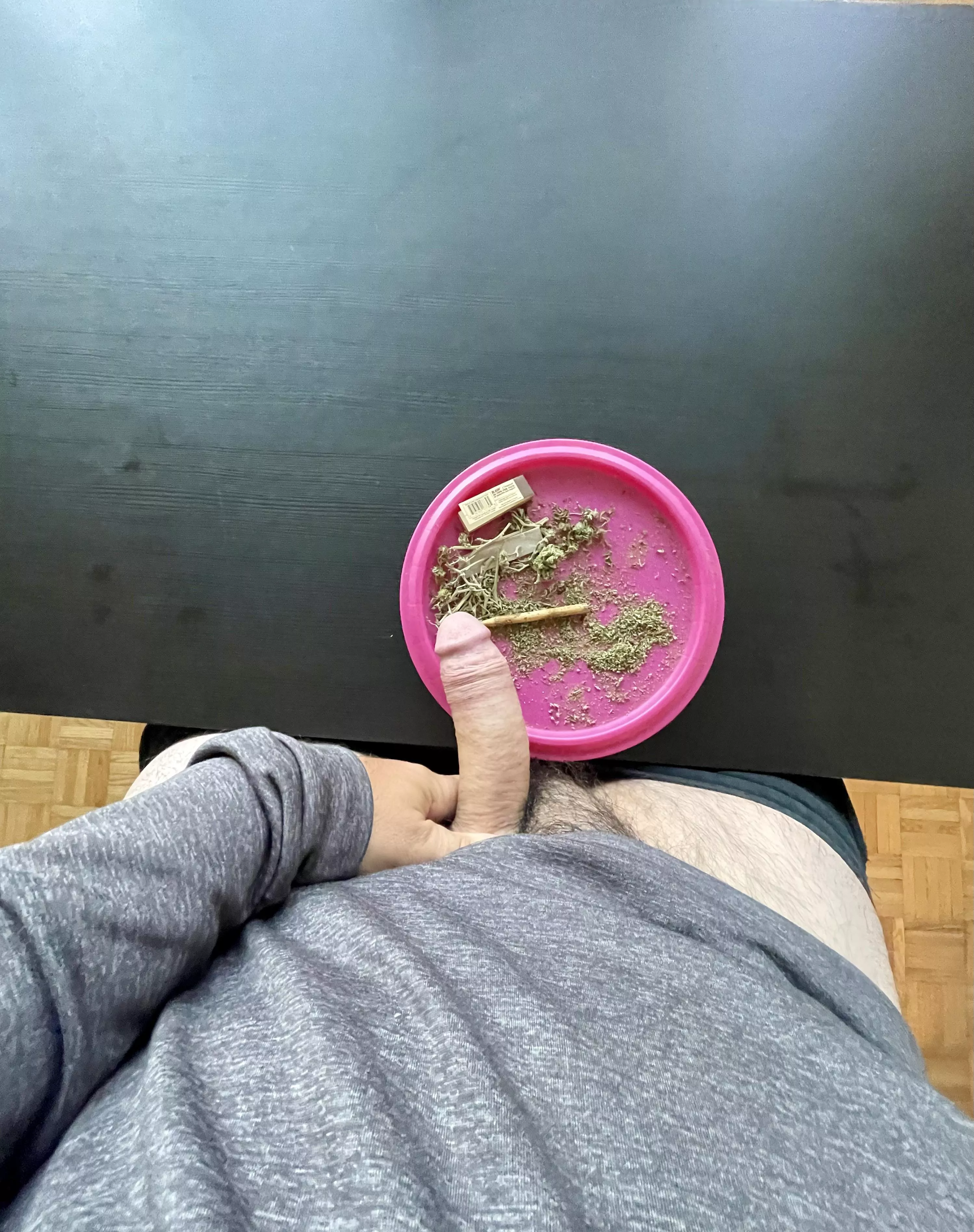 Good morning pot s(m)okers posted by Additional_Bear_5696