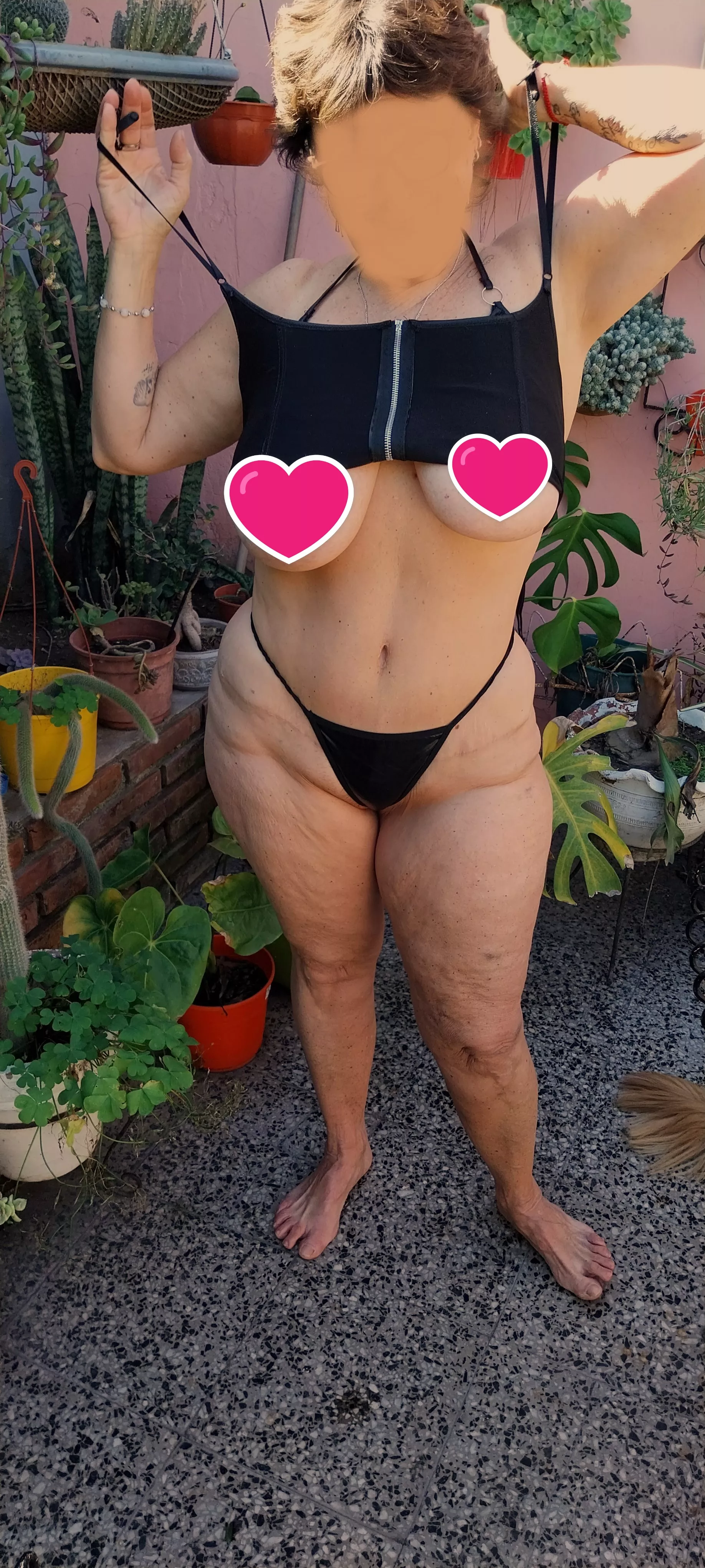 good morning!!!!! Today I woke up very hot. But I don't think a 53-year-old woman will catch your attention. posted by linda_mir