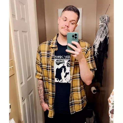 Happy Wednesday Gamers! 😁 by DissonantWhispers