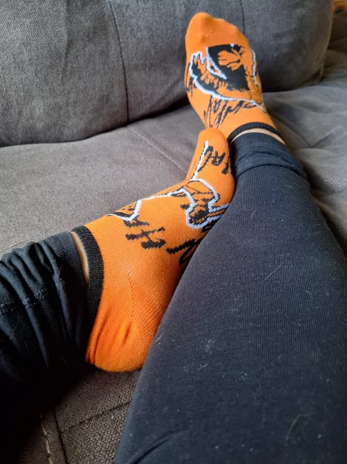 Let's get these Halloween socks nice and smelly ✨️ by elenastoes98