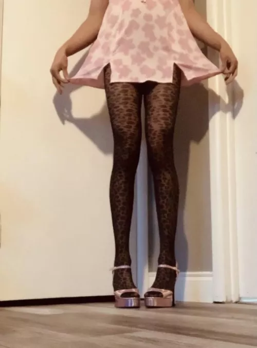 My girlfriend put me in her dress and tights and made me do her laundry 🎀 by sissyluv_