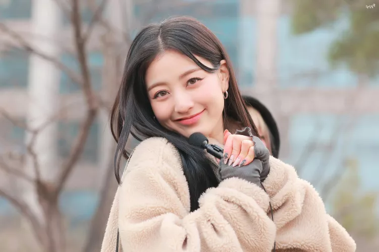 Park Ji-hyo ... by BusyFlower9