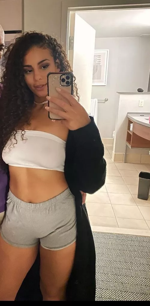 Samantha Irvin by Wolfguy425