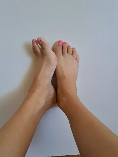 some girls like being chocked... i like my ankles being grabbed... we just not the same Lol by Violet_baddie