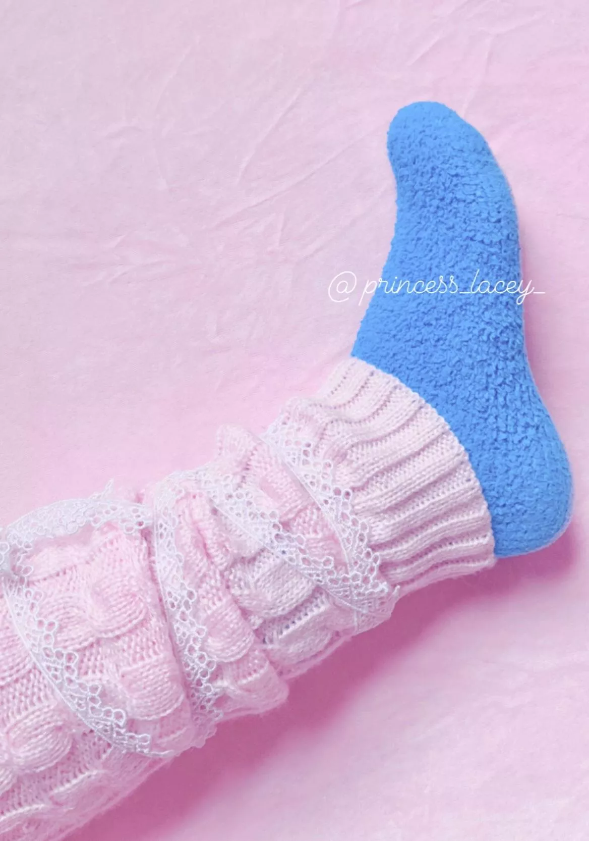 The ribbon is a nice touch 🎀 Wouldn’t you agree? posted by princess_lacey_