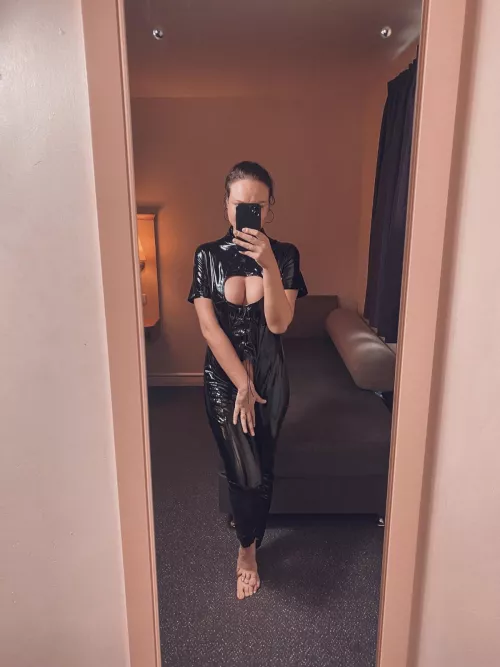 This subreddit has made me addicted to shiny outfits :) by Sarah_is_kinky