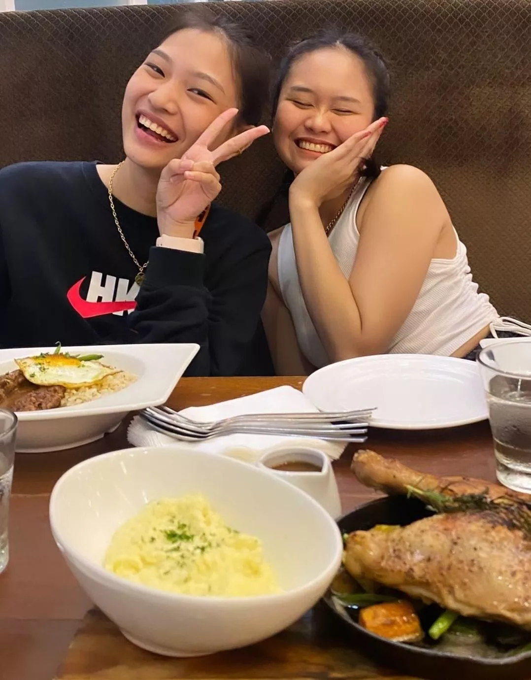 Two cuties posted by smithryoma