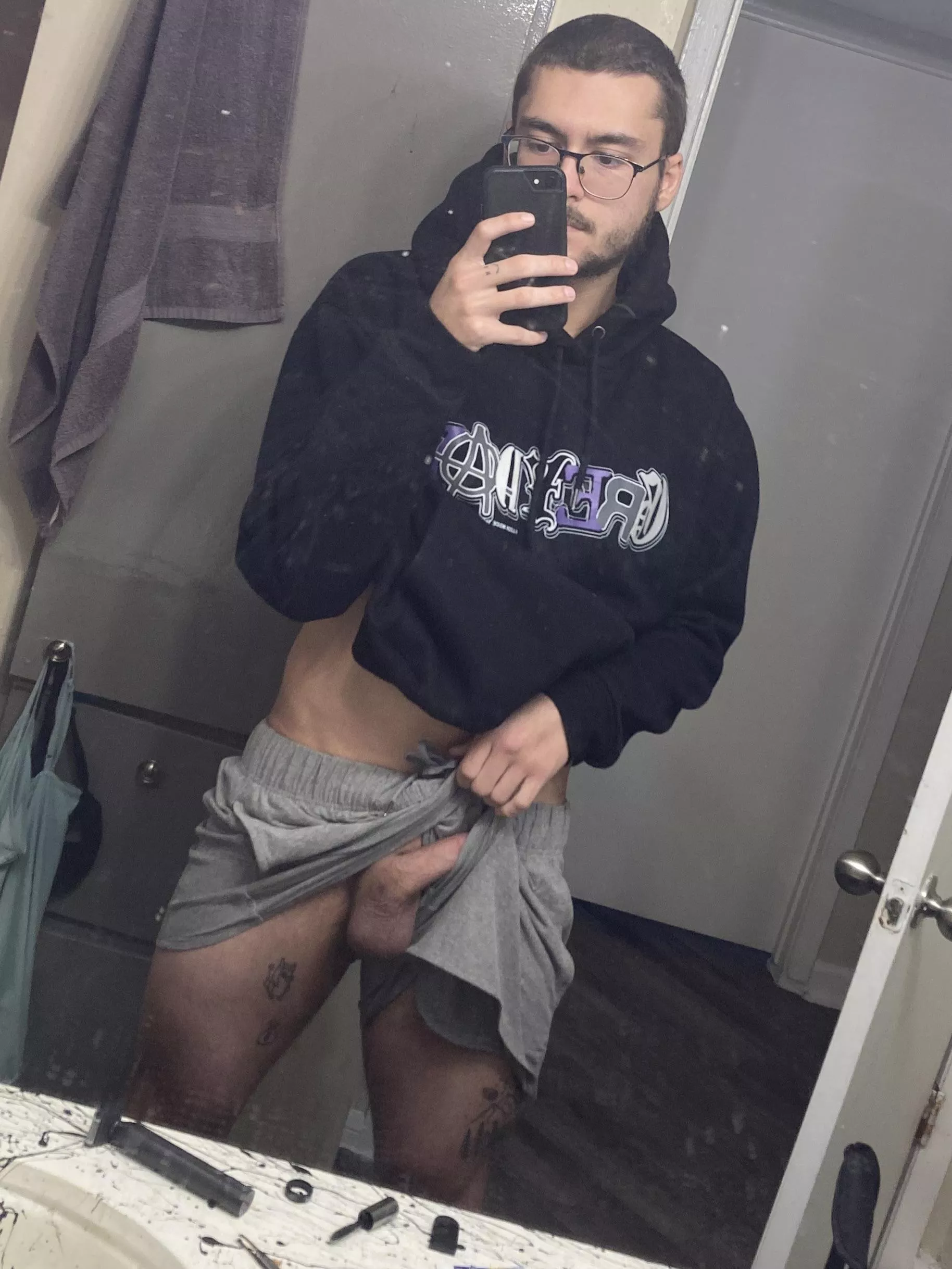 a moment before it slaps you hard 🤣🍆 posted by honamp