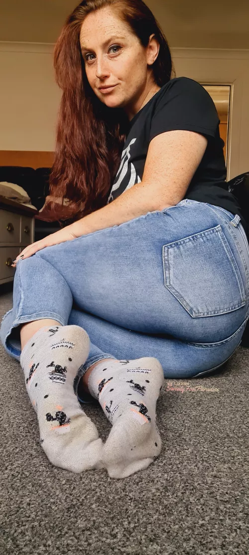 Come snuggle your nose by maggy-88