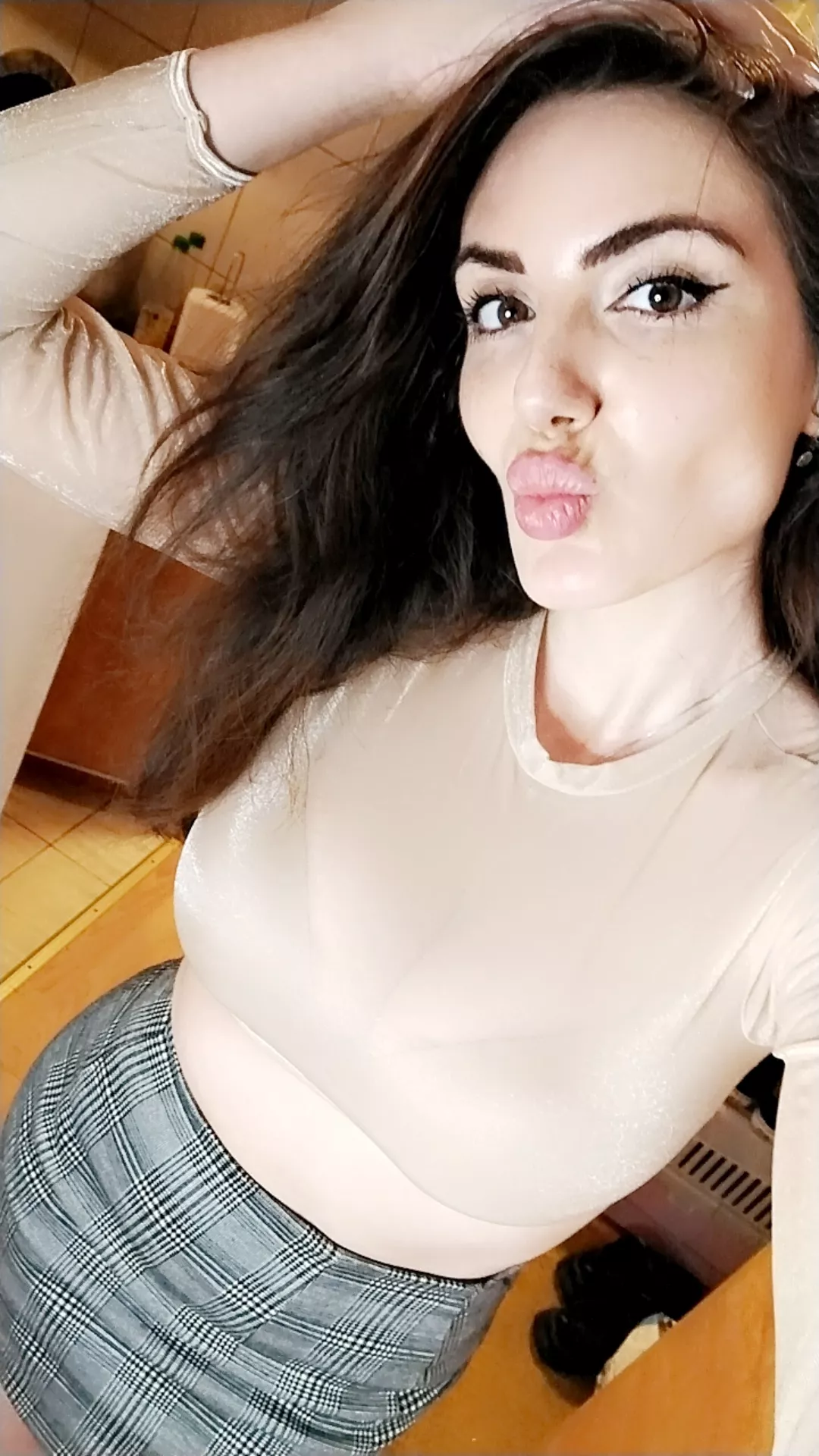 Crazy Secretary posted by CLAUDDIA420