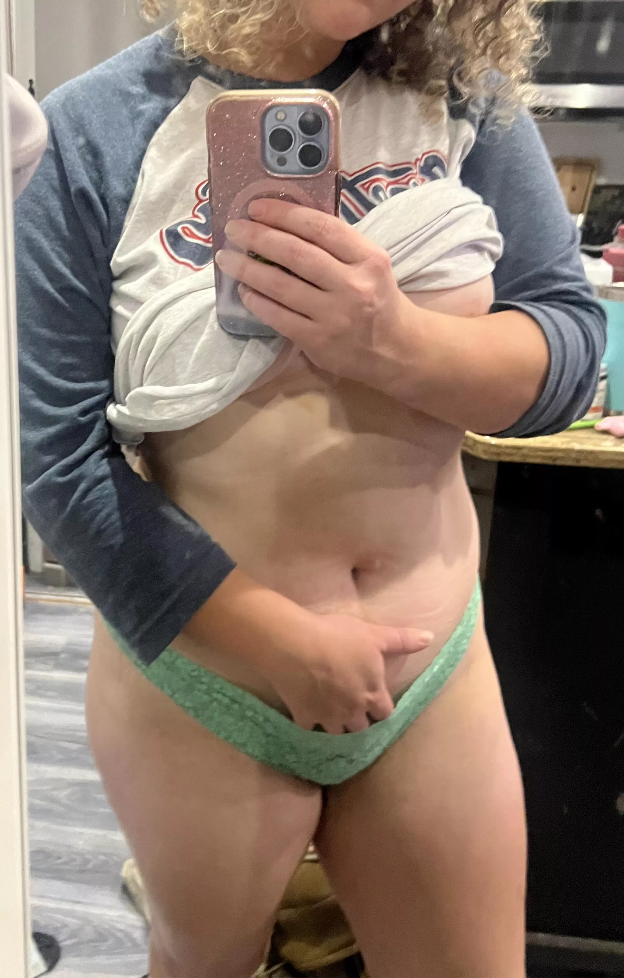 Hubby is out of town, anyone interested?😉 posted by damon_marie27