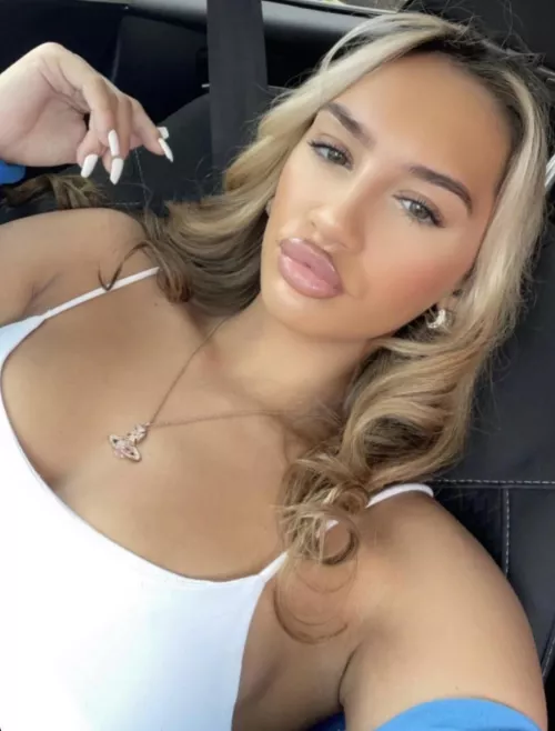 Lucy by Content10outof10