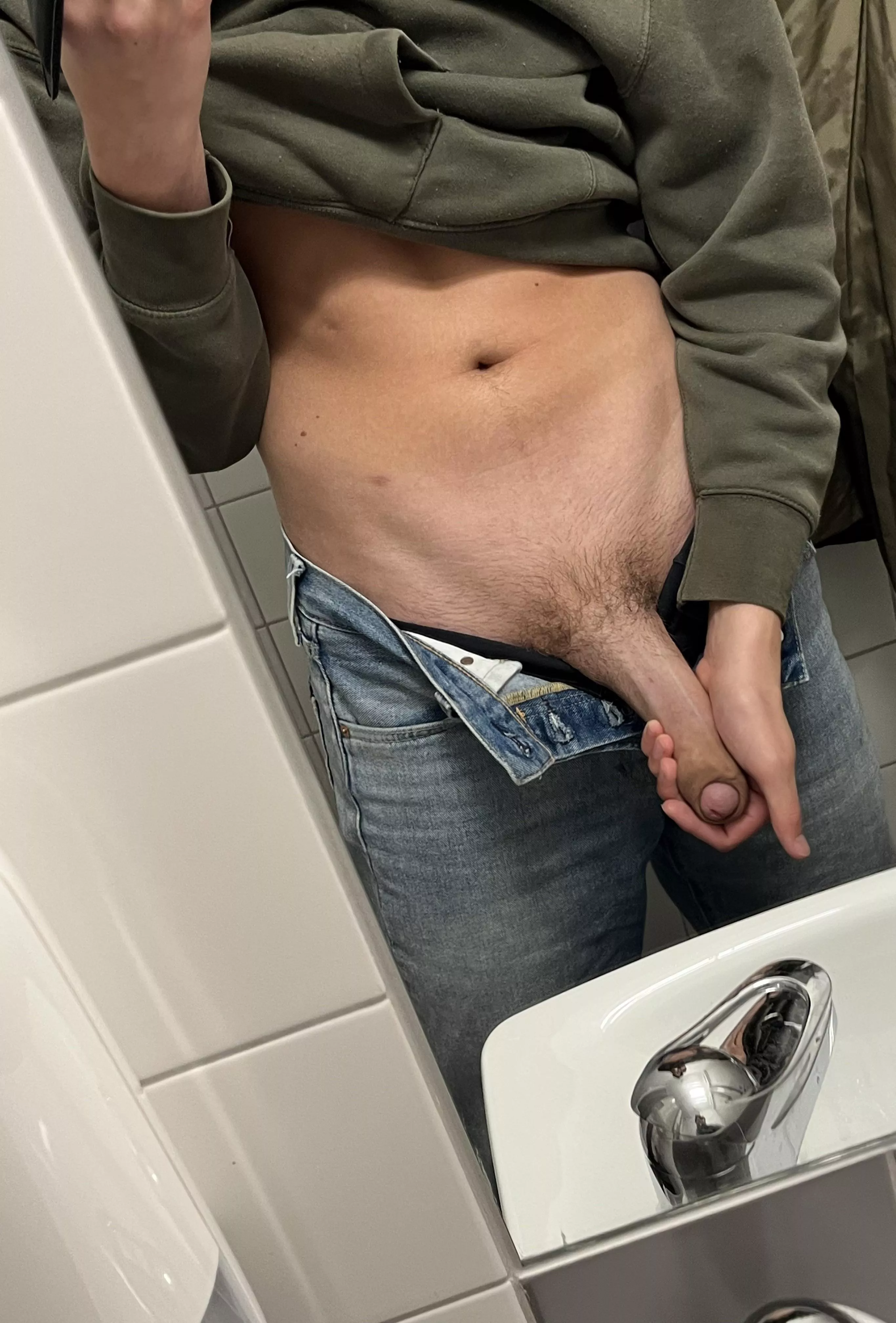 lunch break in school wish someone could join me😏 posted by Markusves-593