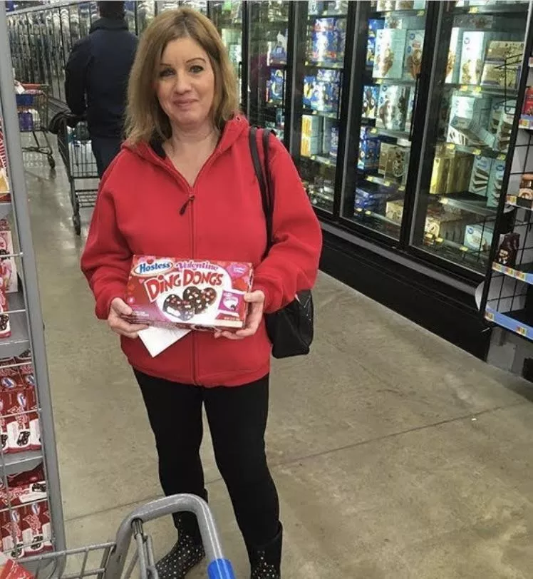 milf roaming for ... posted by tommyhcc22