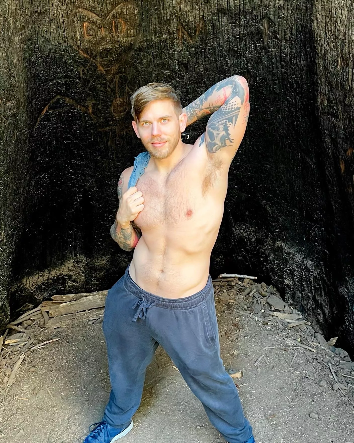 Out on a hike, wanna sniff? posted by hattrickzxxx