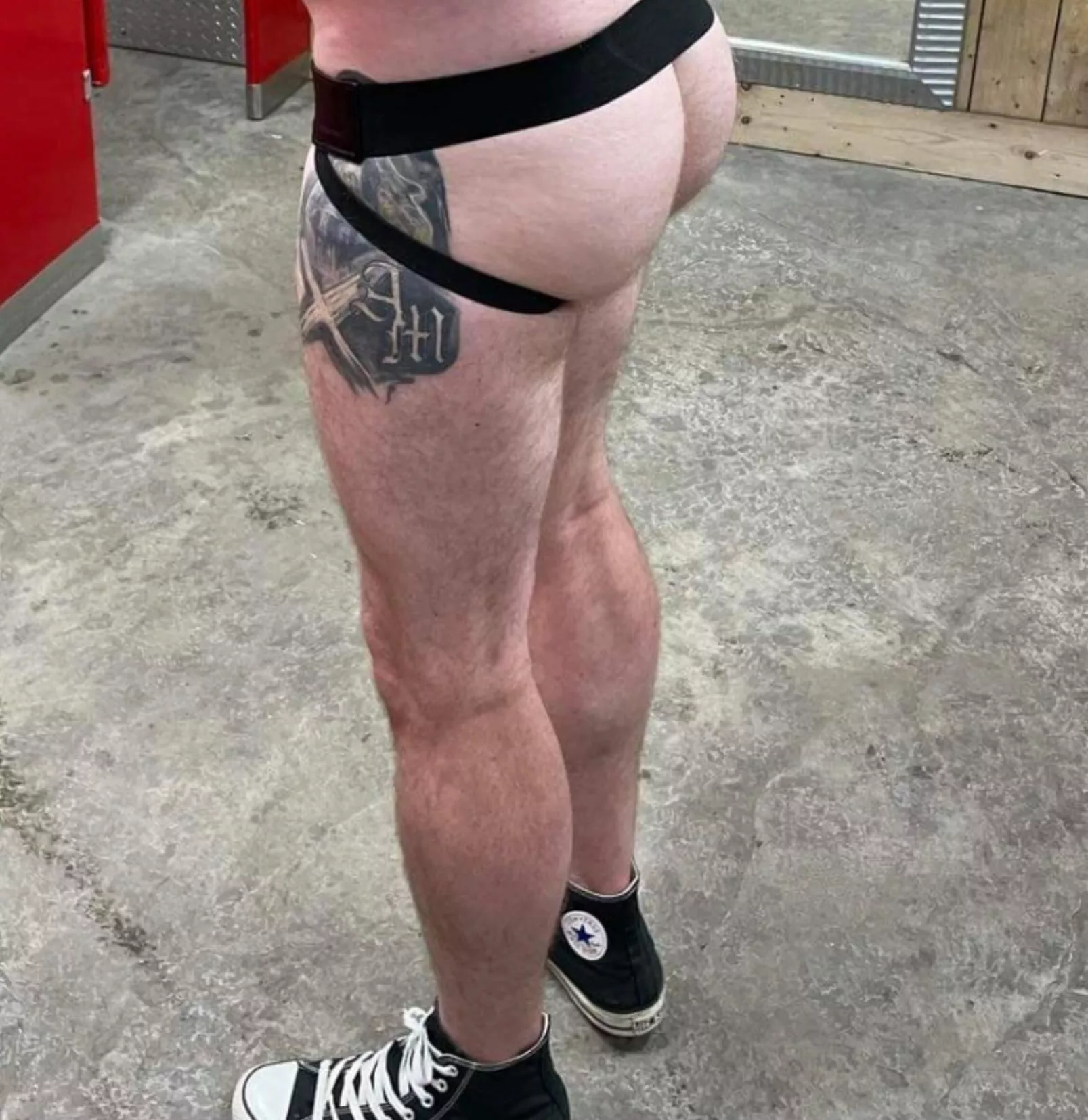 Post workout lockerroom check. posted by AssumptionSea6216