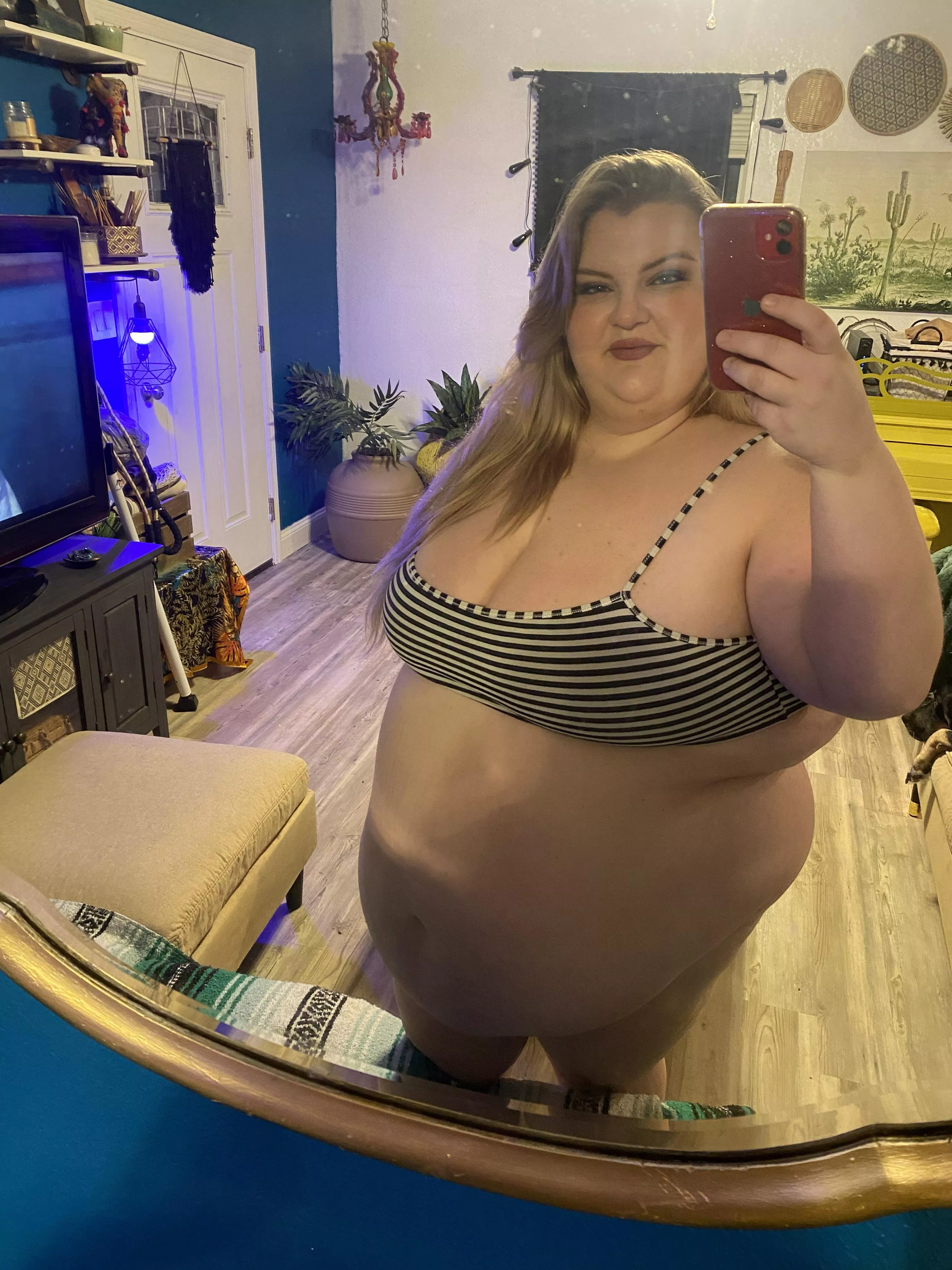 Tooooo much belly ? posted by ConsciousWeb7613