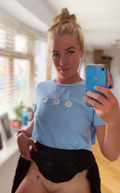 You’re never too old to flash! (40F) by FoxyViking