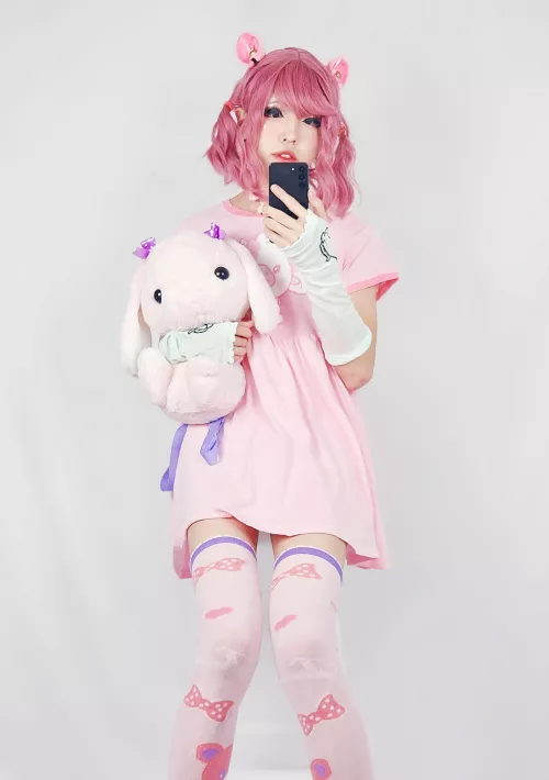 Adopt me? 🥺 by kitty_milk