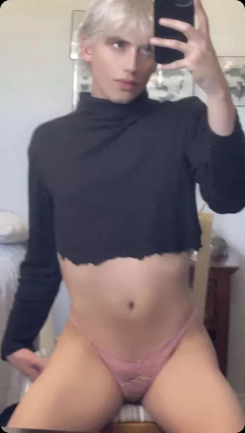 Am I 🔥 by SatisfactionFew2694