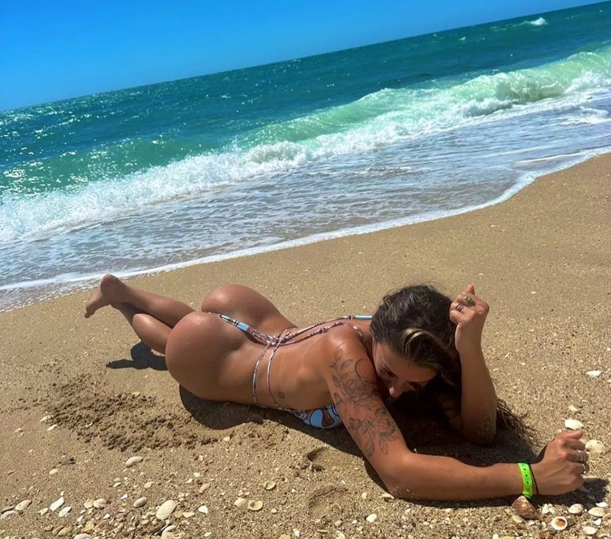 Amazing cheeks posted by footking2019