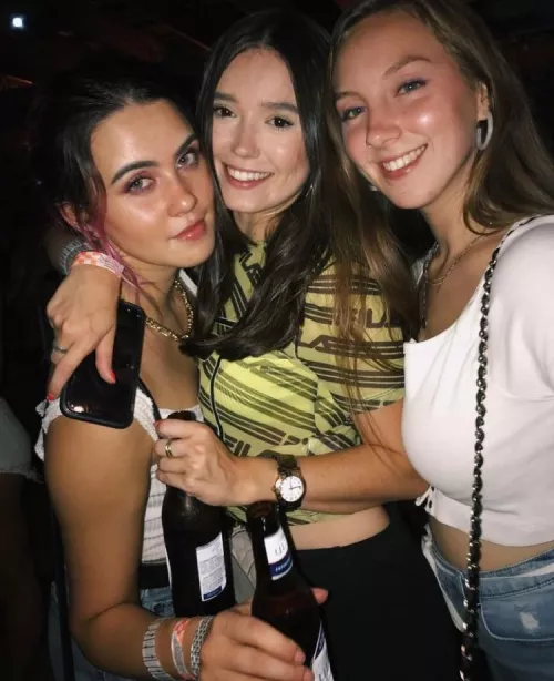 Camera Flash by Eating-Crayons