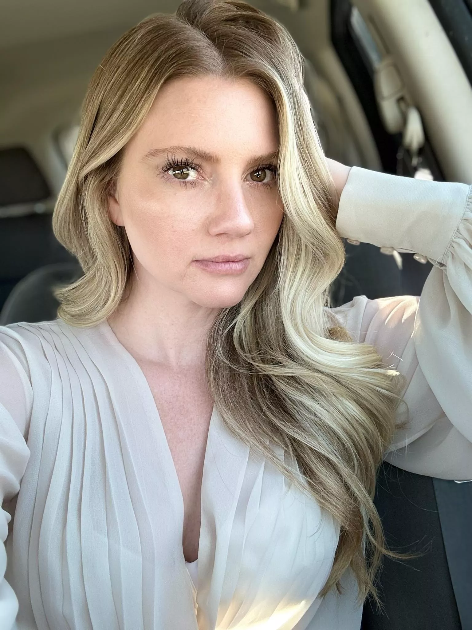 Can I be your secretary? posted by Whitegirlmagic11