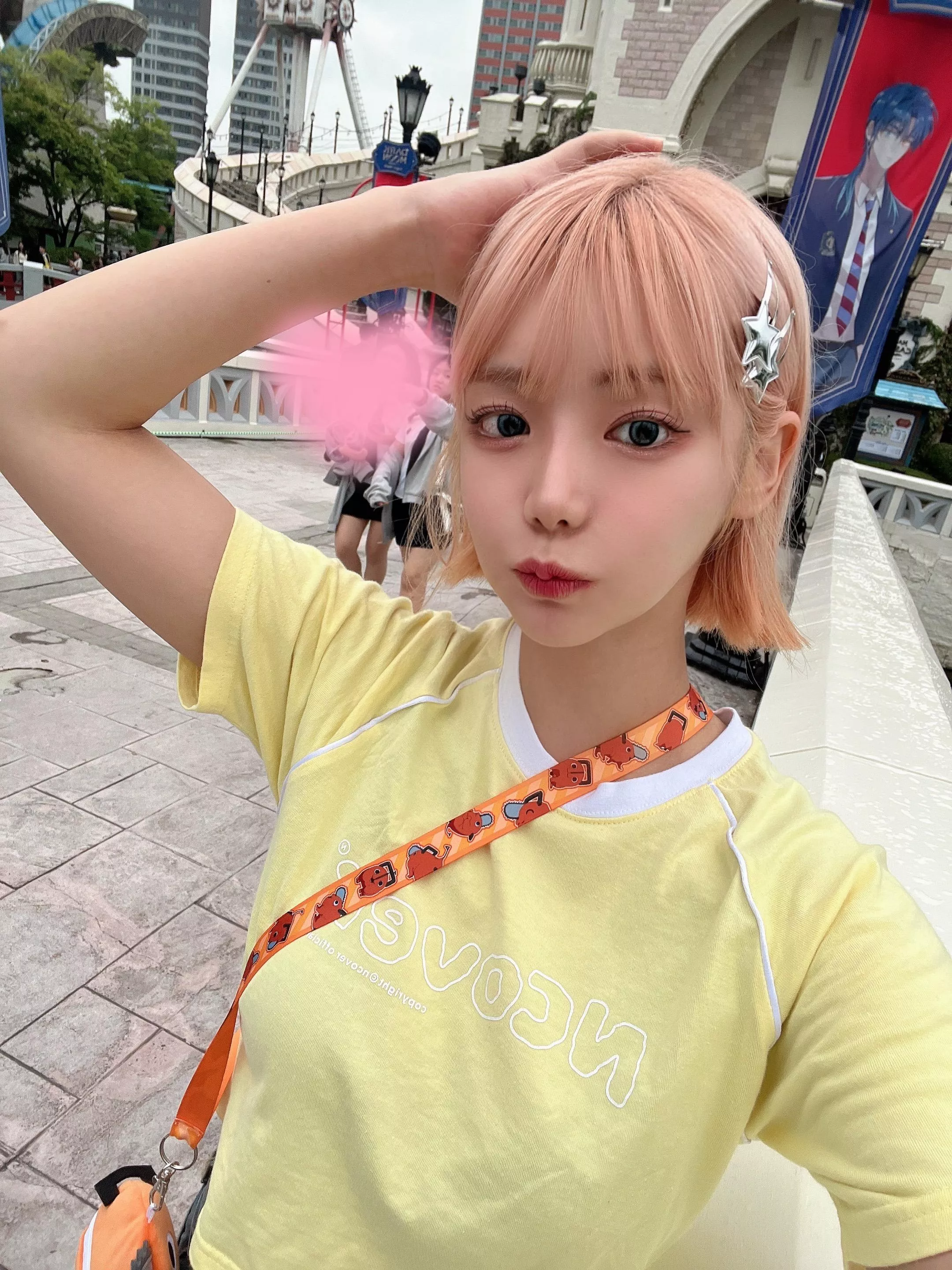 Does pink suit me or should I go back to black? ;3 posted by Minimum-Fisherman142