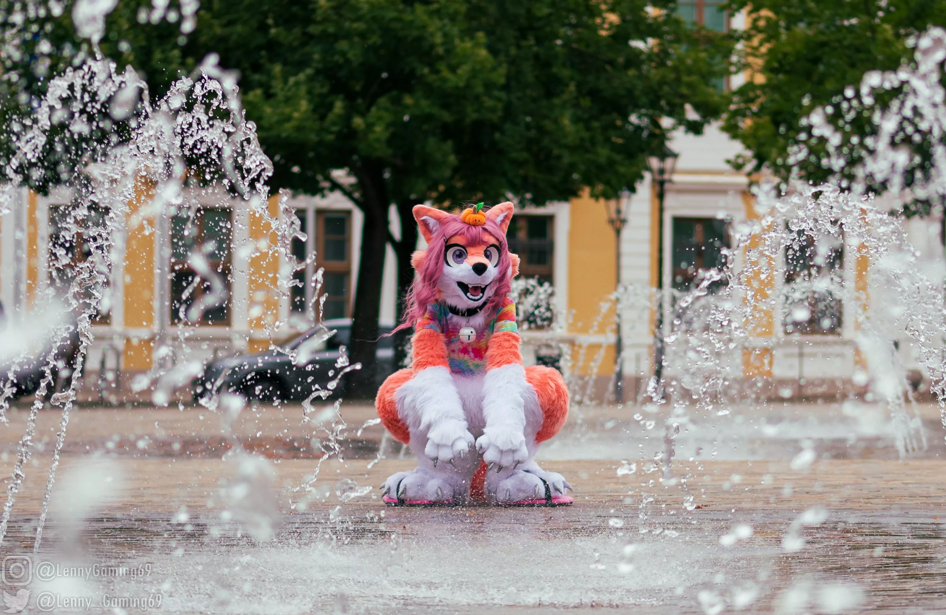 Enjoy your fursuit friday - ideally outside :3 [Lenny] posted by princesscier