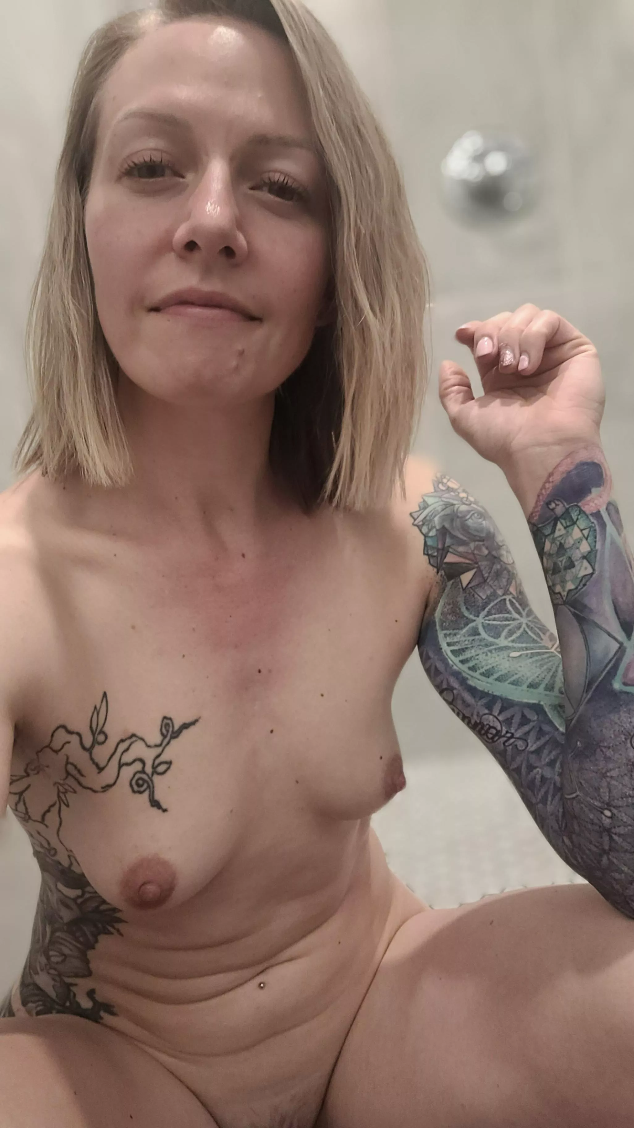 Finally found the right sub for my little titties posted by summersparkle86