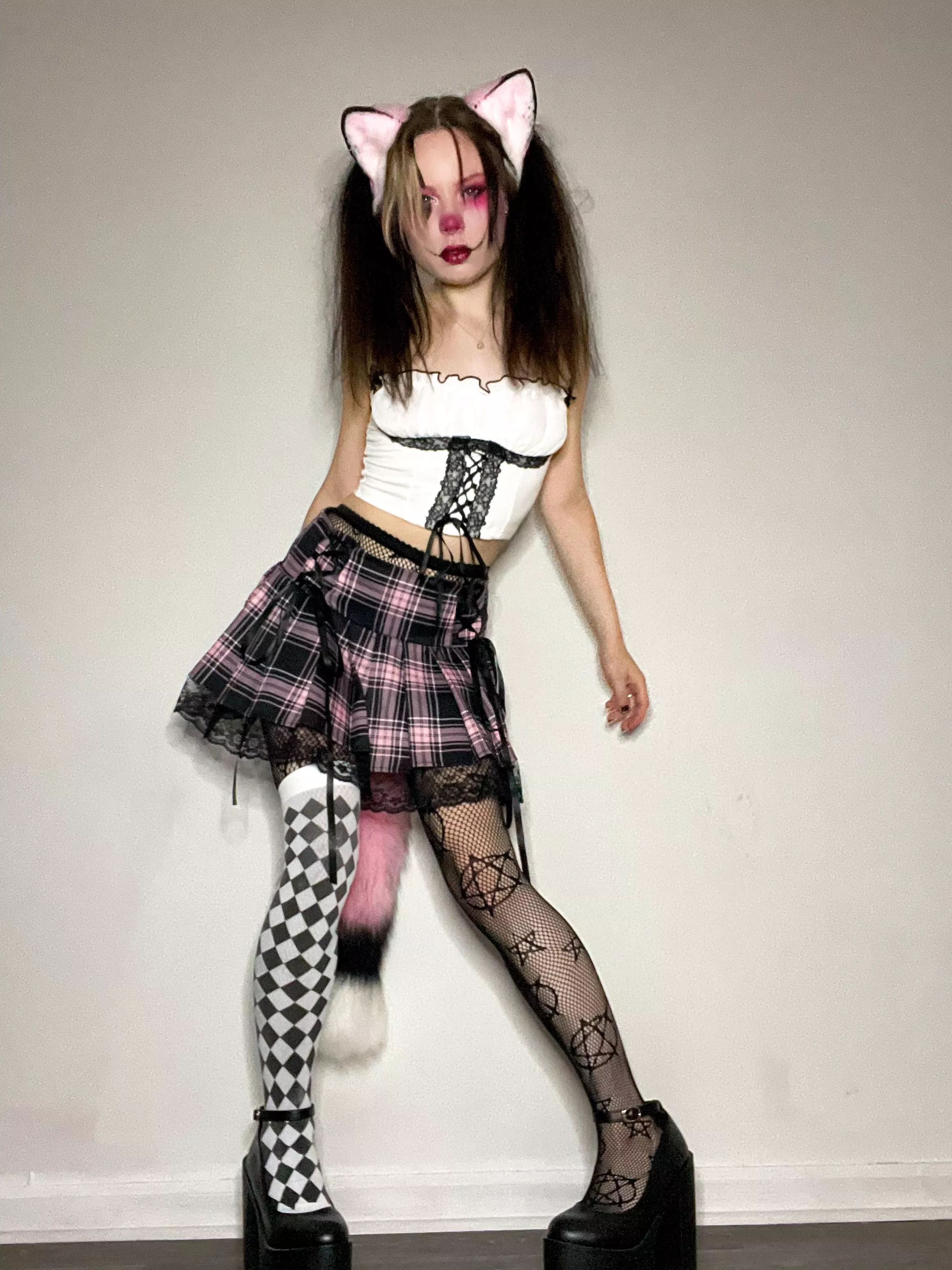 Happy Friday…… posted by GrabTurbulent6424