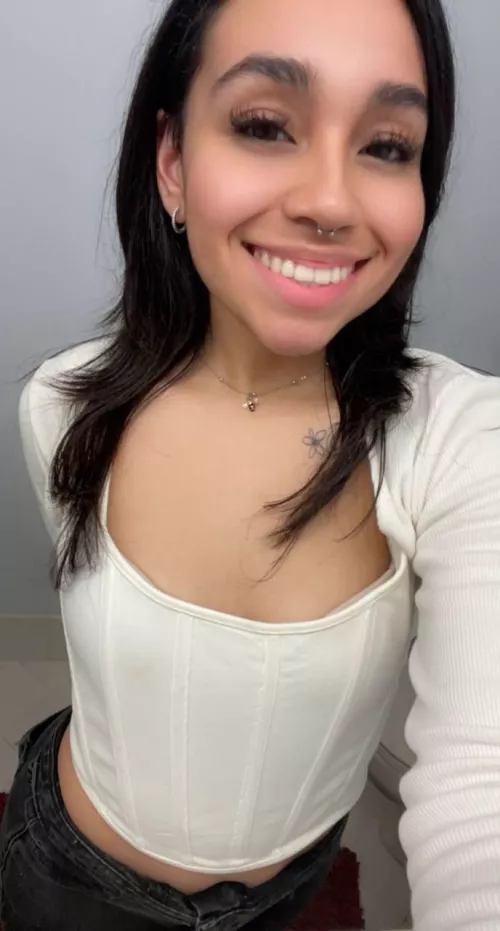 Heard you're into sexy latinas by xxchloexoxo