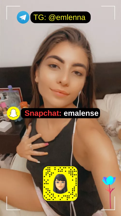 Hey doing custom anal vids for fair price, vidcalls by FuzzyOffense